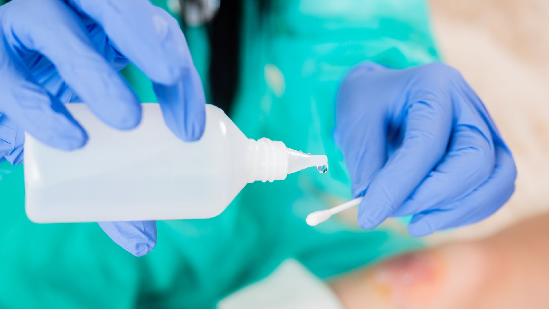 Antiseptic-tolerant germs spread through the air in hospitals, early study hints - Live Science