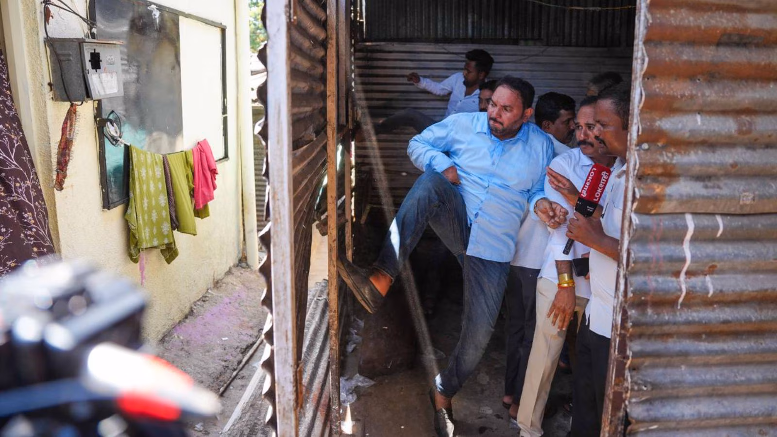 At Least 15 hooch deaths in Pune, CID takes over probe