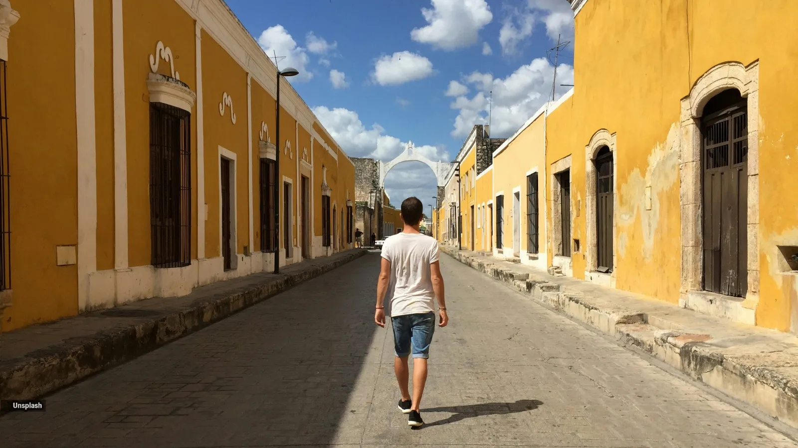 8 towns famous for their iconic colours