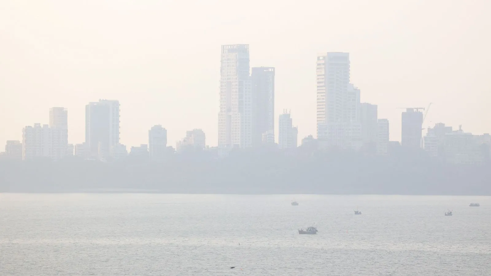 Mumbai air has turned dangerous, city jumps from 5th most polluted to 3rd in a week
