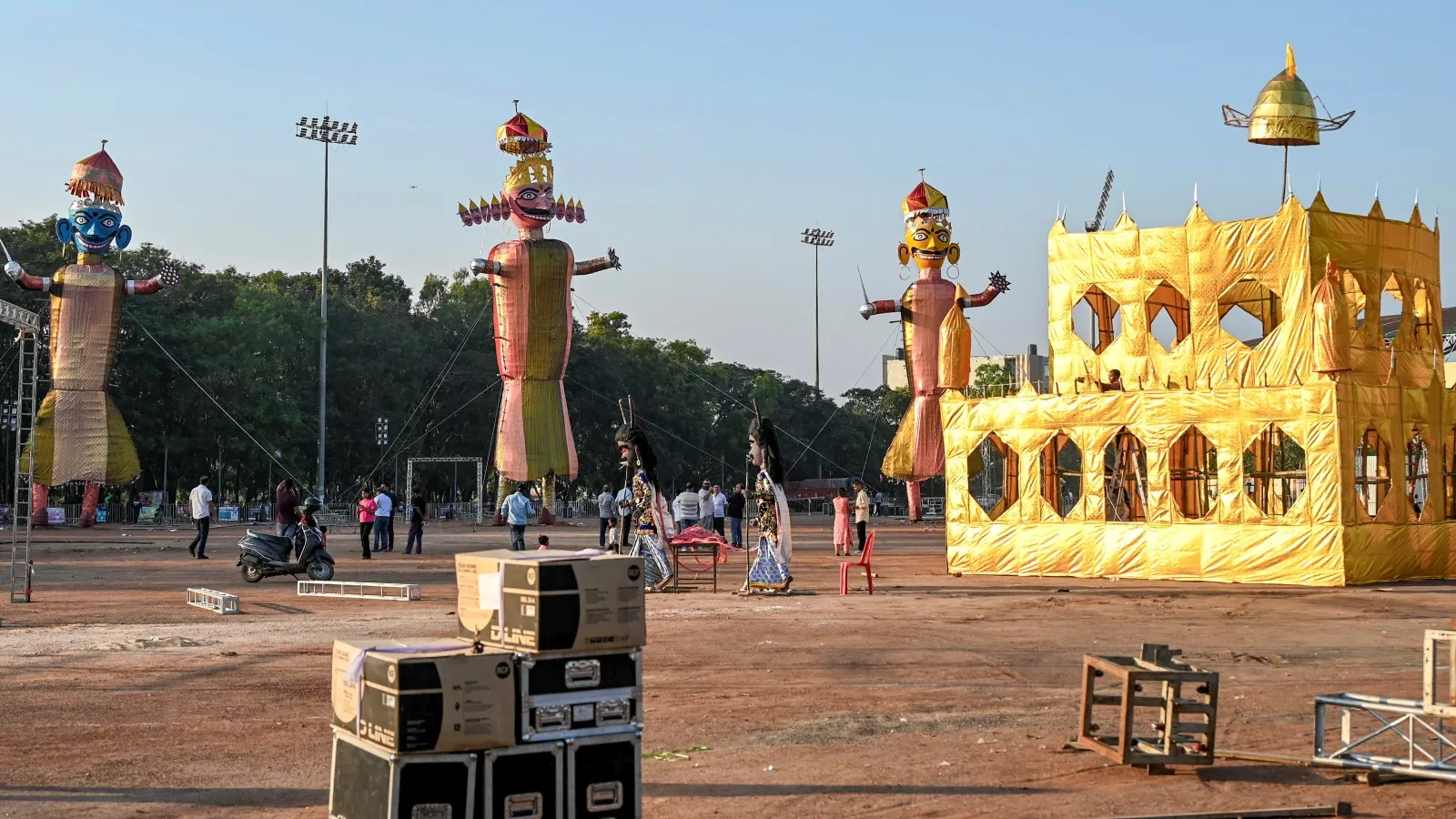 A Ravana worth Rs 40 lakh, guarded by 100 bouncers, destined for flames