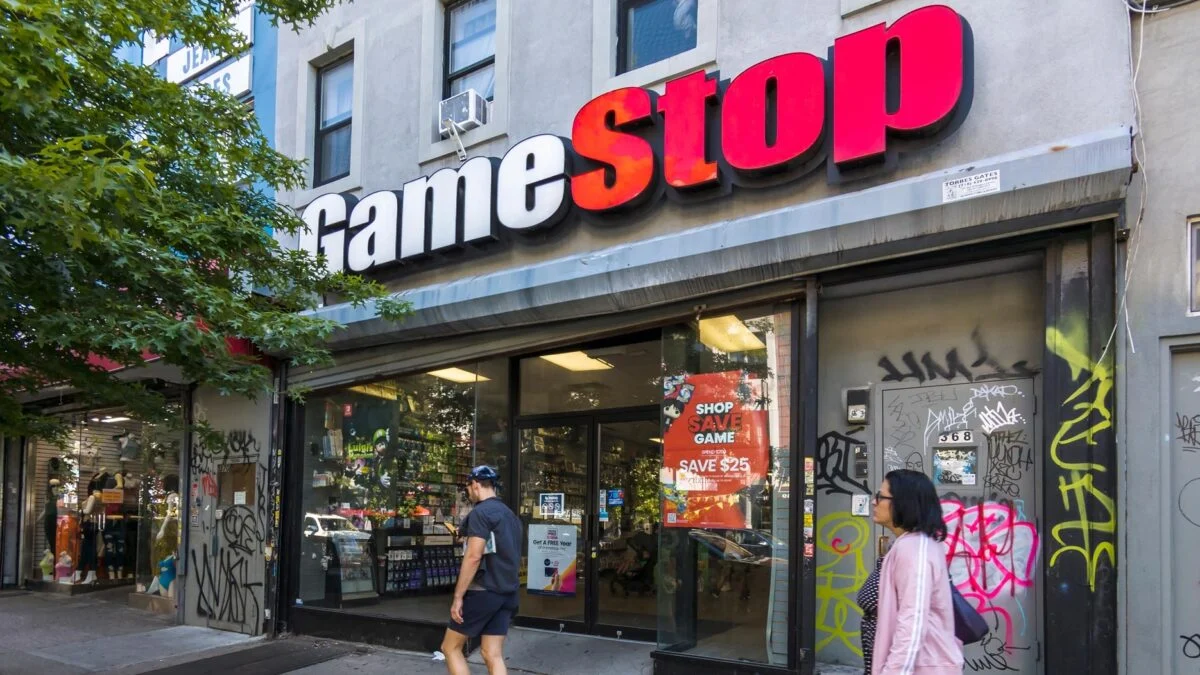 GameStop CEO Says Physical Games Are ‘Totally Irrelevant’ - Kotaku