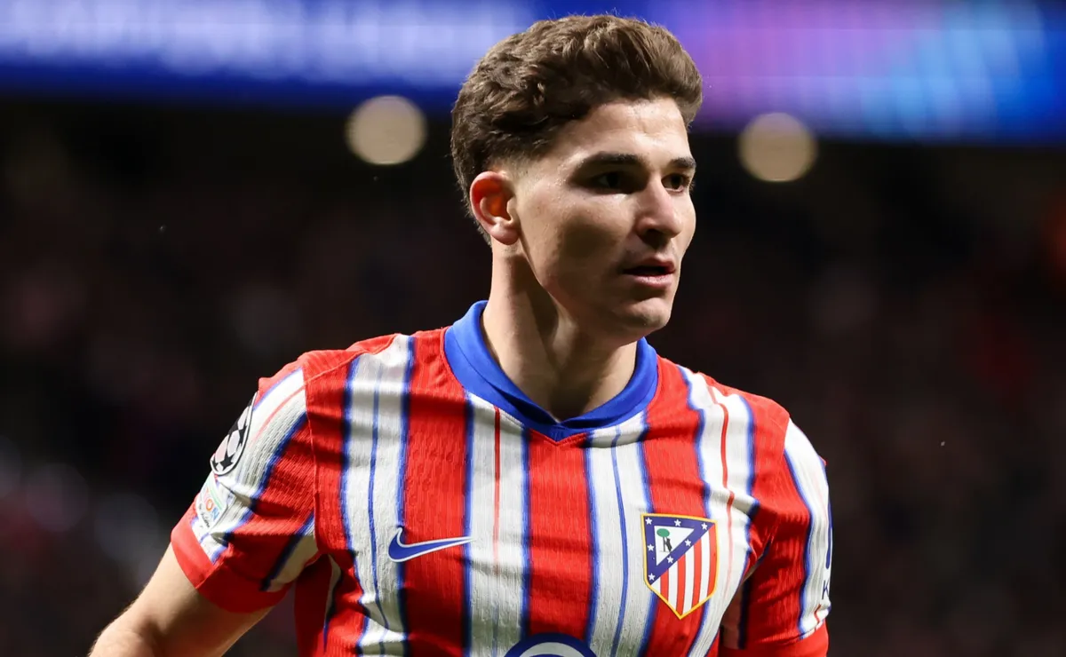 ‘Don’t believe everything you see, especially if it’s related to Barca’: Atletico Madrid fires back amid Julian Alvarez rumors