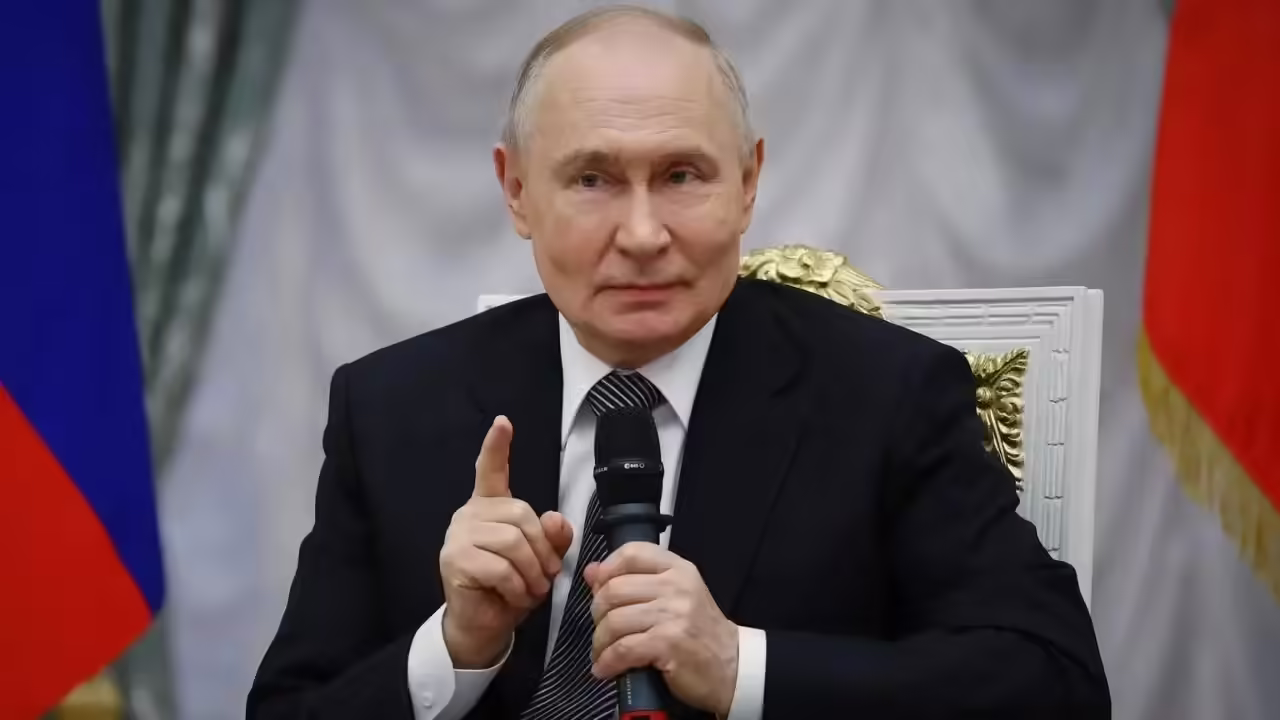 Mini-pigs, lab-grown organs, frozen chambers: How Putin wants to live forever