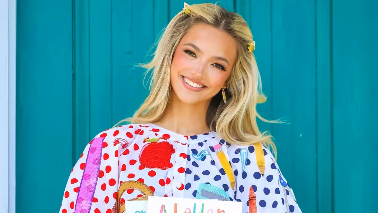 Meet Jasmyn Blackburn, the kindergarten teacher making dopamine dressing a hit