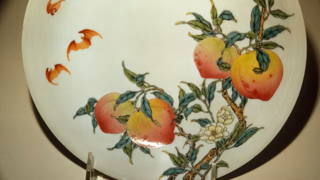 Qing dynasty bowl spent 87 years in Chicago museum, then sold for $2.048m