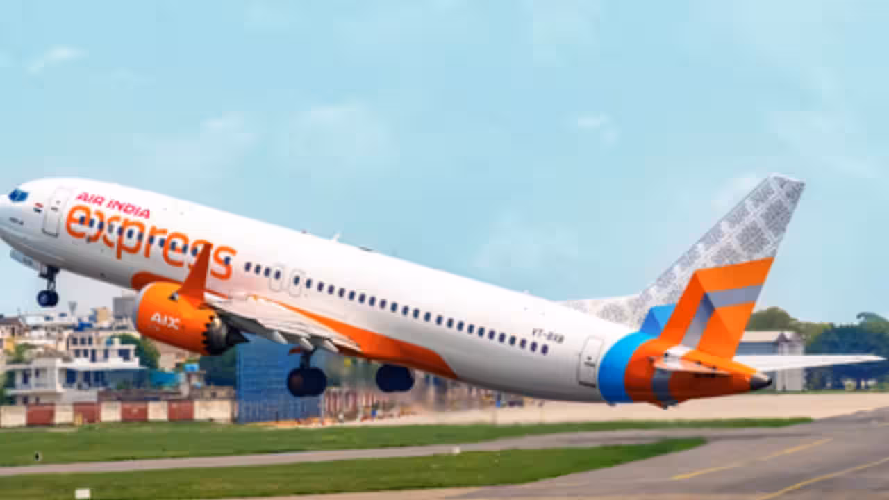 Air India Express flight suffers bird strike, lands safely in Bengaluru